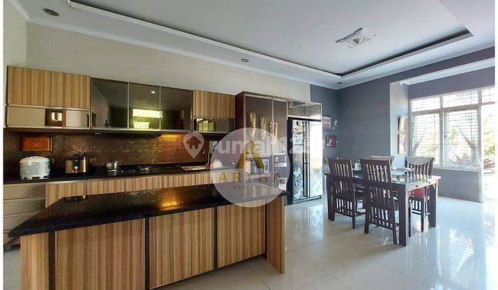 ruang keluarga rumah hook bagus dan siap