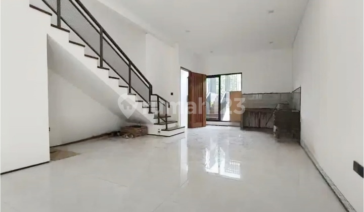 Luxurious and Comfortable New House in Sekelimus, Buahbatu, Bandung 2
