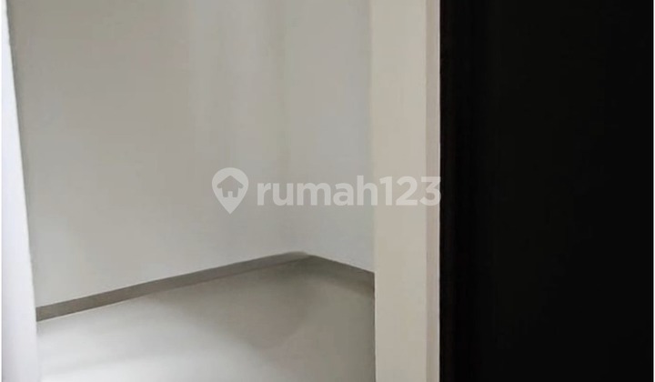 Modern House Ready to Live In, Well-Maintained, Cibiru Bandung 2