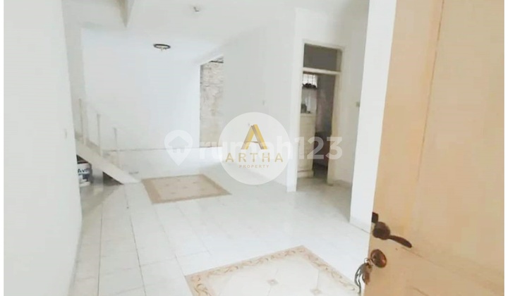 Nice Ready-to-Live House in Taman Cibaduyut Indah Bandung 2