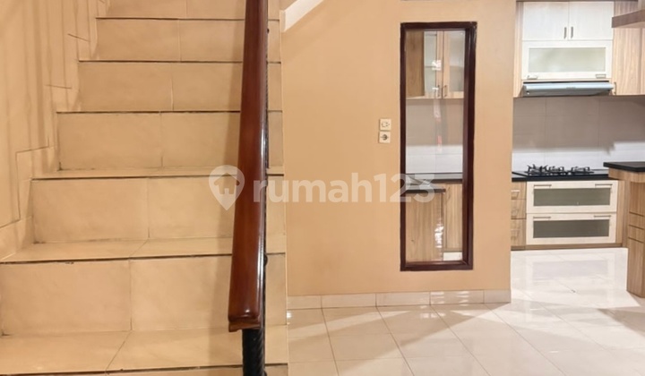 Rumah 2 Lantai Sejuk Dan Asri Di Komplek Antapani 2