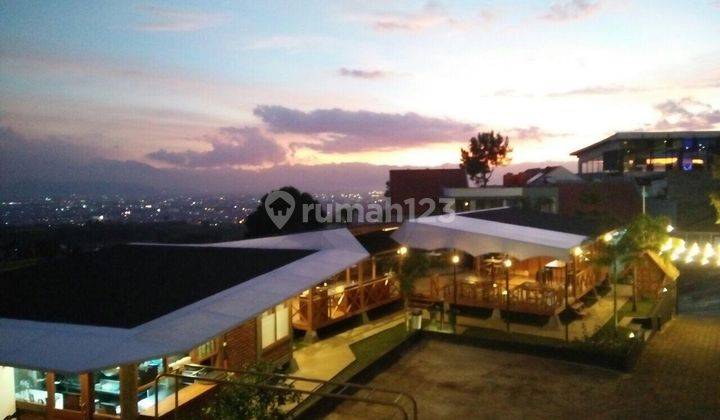 Rumah Mewah Cafe Dengan View City Pegunungan Dago Bandung Utara 2