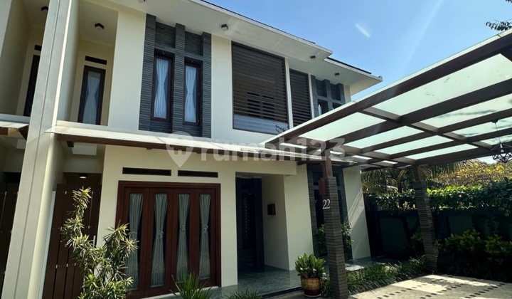 Rumah Villa 2 L2.5 Lantai Full Furnis Kolam Renang Ciumbulid Kotadya Bandung 1
