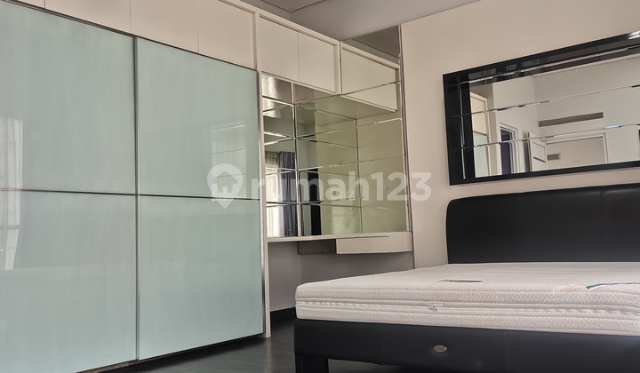 Modern Concept 2.5-Story House in Dago Pakar, Bandung 1