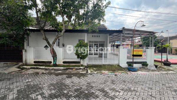 Disewakan Rumah Hook Luas Bebas Banjir Plamongan Indah Semarang 1