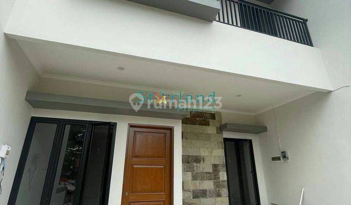 Rumah 2 Lantai Modern Dikawasan Larangan Indah Ciledug Tangerang 2