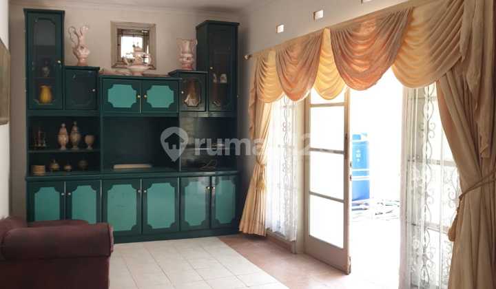 Rumah Furnished Di Gegerkalong