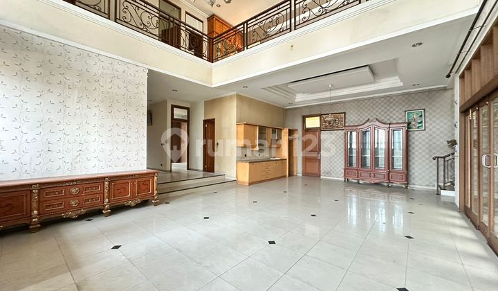 Large House for Rent in Turangga / Buah Batu Area