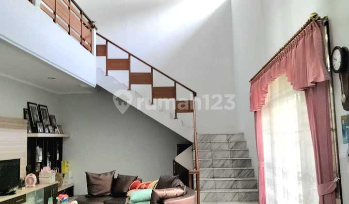 Dijual Rumah*surya Setra2½ Lantai 2