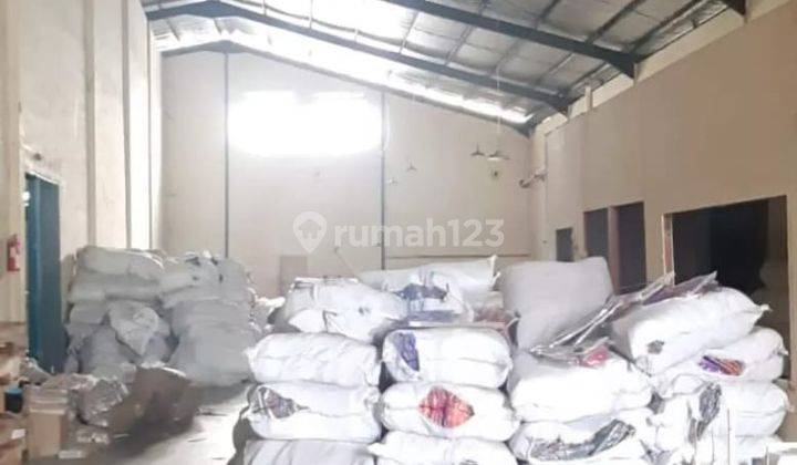 Disewakan Gudang di Jalan Peta 8