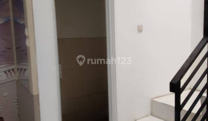 Disewakan Ruko Lokasi
Sangat strategis
Terusan buah batu 4