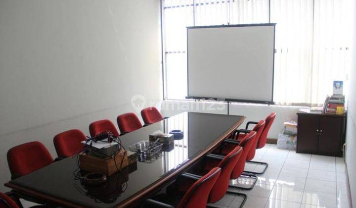Dijual Kantor / Ruang Usaha di Ciateul Bandung 5