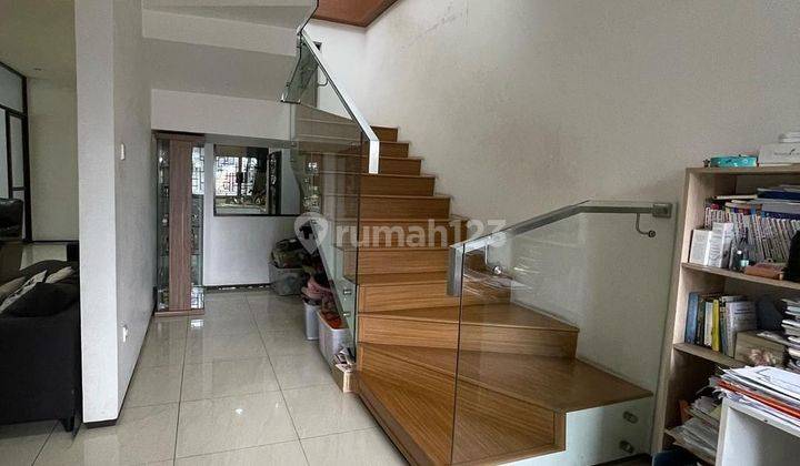 Dijual rumah lux di garuda mainroad 4