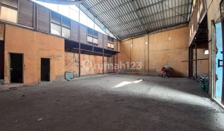 Dijual Gudang/Tempat Usaha Cibaduyut Mainroad 1