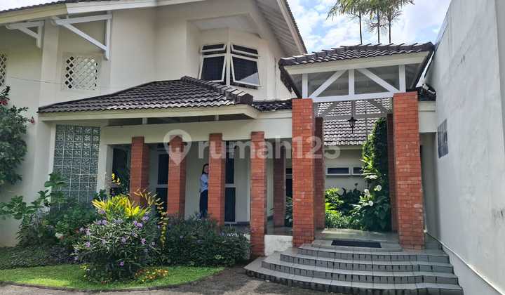 Dijual Rumah Old Money Cipaku Indah
