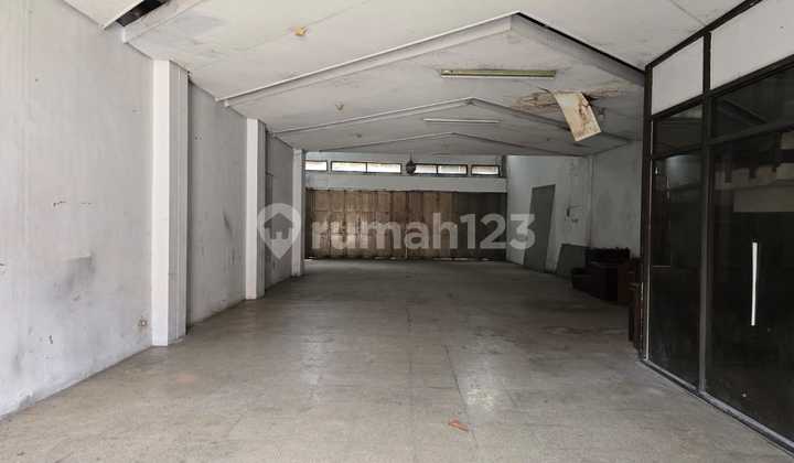 Dijual Ruang Usaha Hitung Tanah Mainroad A.yani ( Sangat Strategis) 2