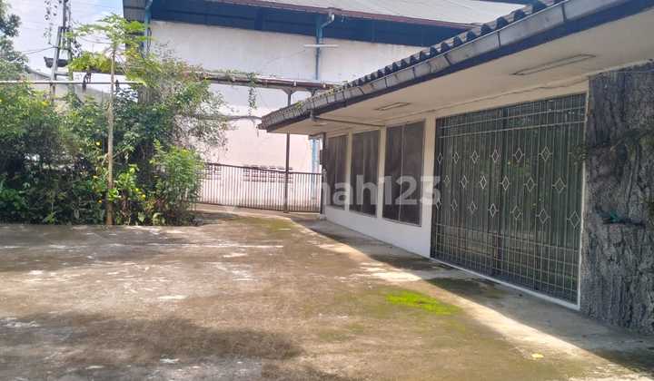 Dijual Cepat Murmer Pabrik / Gudang Sdh Ga Aktif Lokasi Strategis di Cimareme