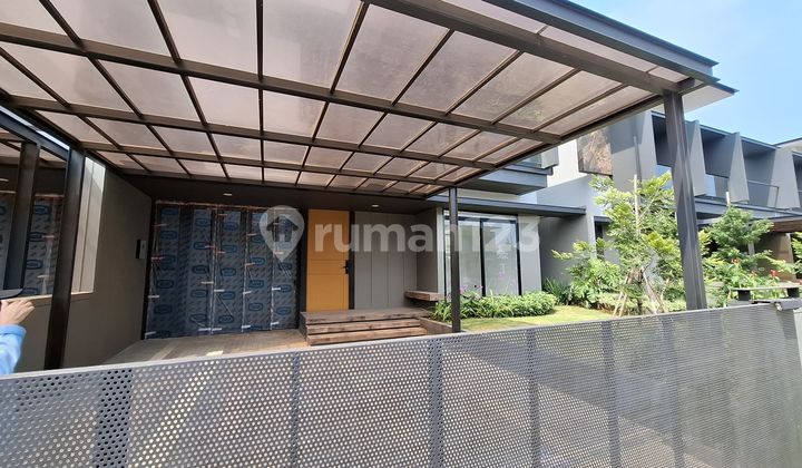 Two-Story House in Kbp (Nilapadmi)