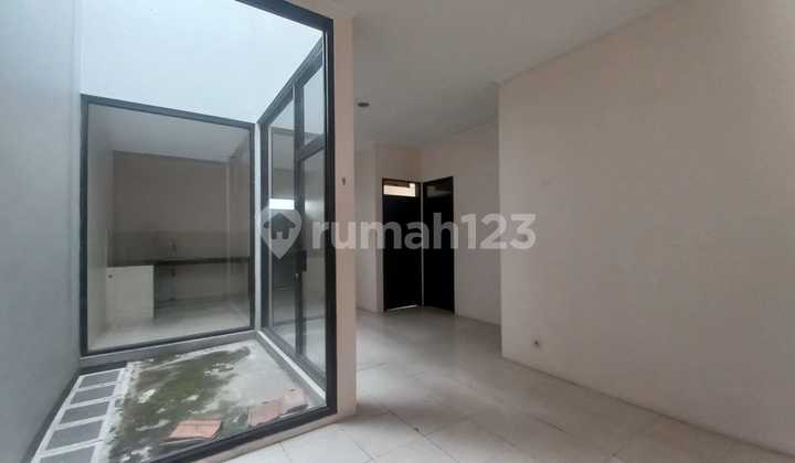 Dijual Rumah Taman Kopo Indah 3