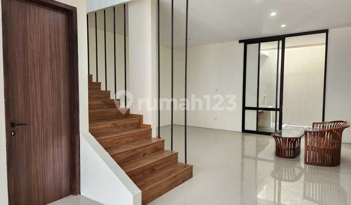 Rumah Baru Siap Huni, Modern Minimalis.lokasi Turangga Depan Rumah Baru Siap Huni, Modern Minimalis.lokasi Turangga Depan