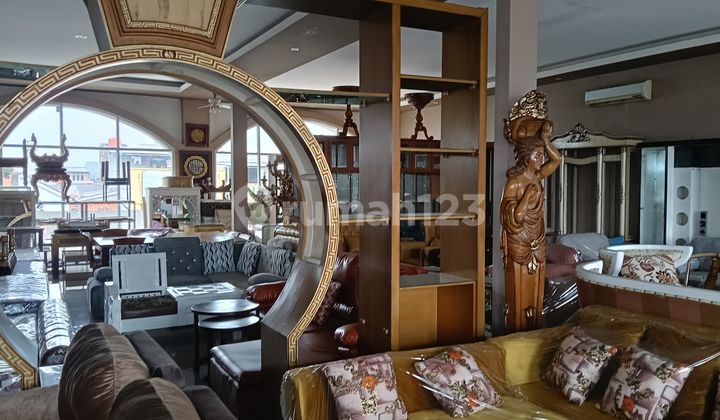 Ruko Mebel Aktif Di Jalan Terusan Buah Batu