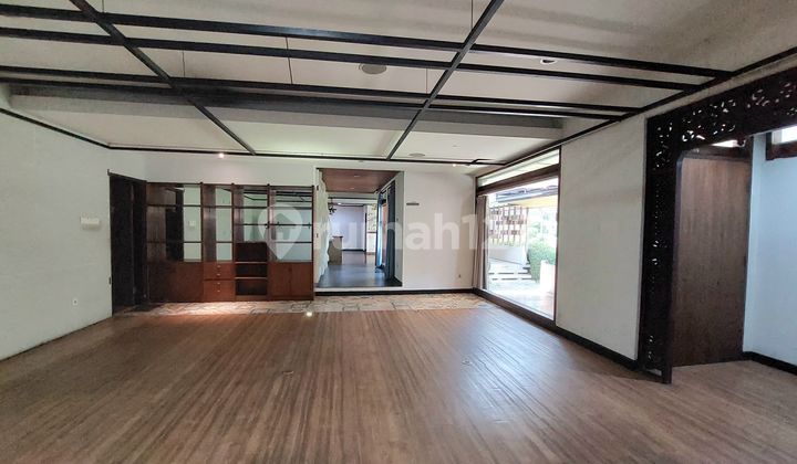 Disewakan Ruang Usaha Mainroad Setiabudi