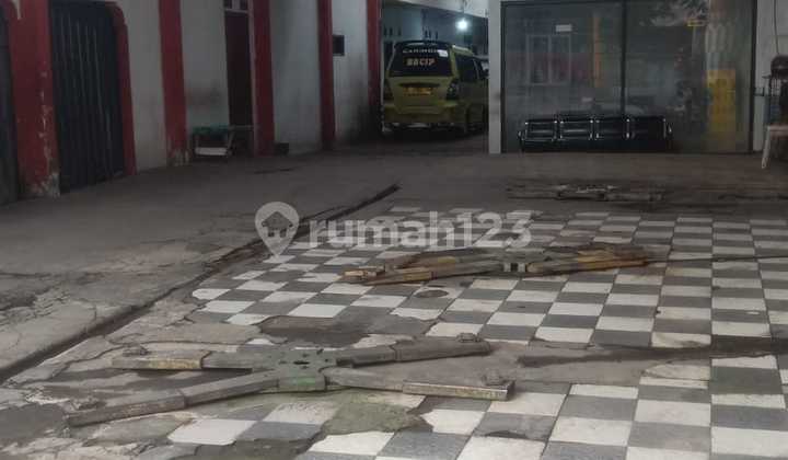 Ruang Usaha dan Kamar Kost Strategis di Mainroad Terusan Holis Ruang Usaha dan Kamar Kost Strategis di Mainroad Terusan Holis