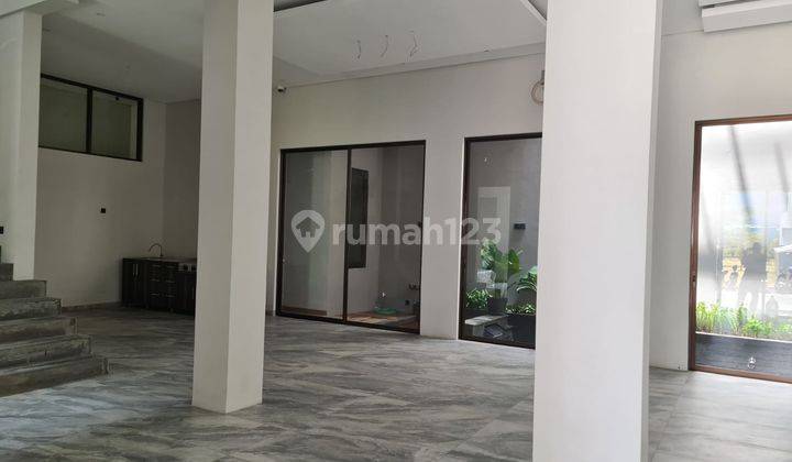 Rumah Mewah Luas Siap Huni di Cluster Xandari Summarecon Bandung 2