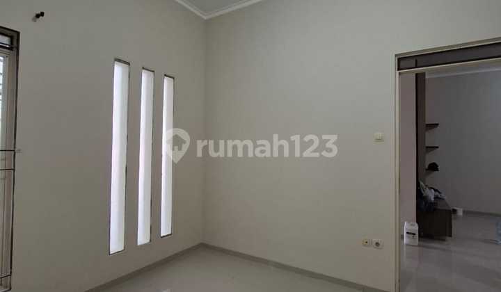 Ready-to-Occupy House in Taman Holis Indah 2, Bandung 2