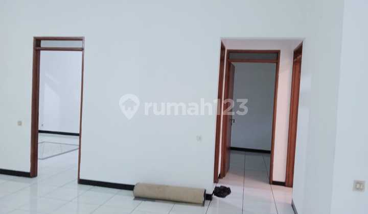 Rumah Siap Huni Bisa Untuk Kantor di Mekar Wangi Bandung 2