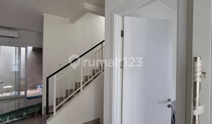 New Homes and Renovations in Cyntia Cluster, Summarecon Bandung