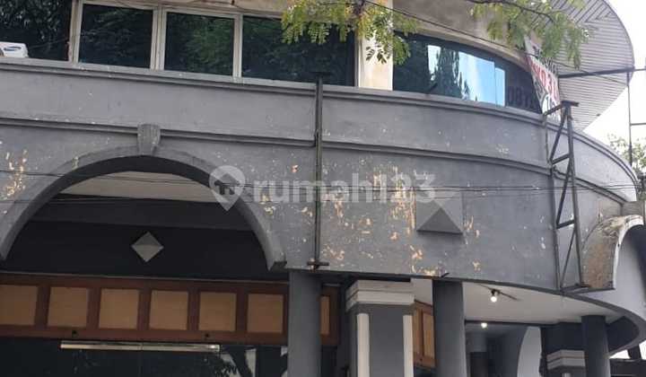 Ruko 3 Lantai Strategis di Gatot Subroto Bandung