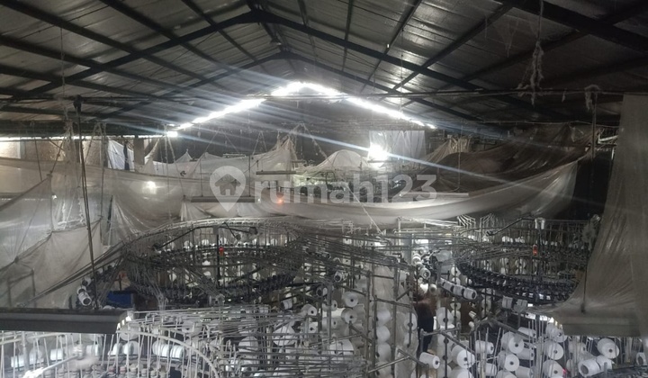 Gudang Besar Terawat di Cipatik, Bandung  1