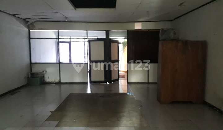 Ruang Usaha Strategis Terawat di Surya Sumantri, Bandung 5