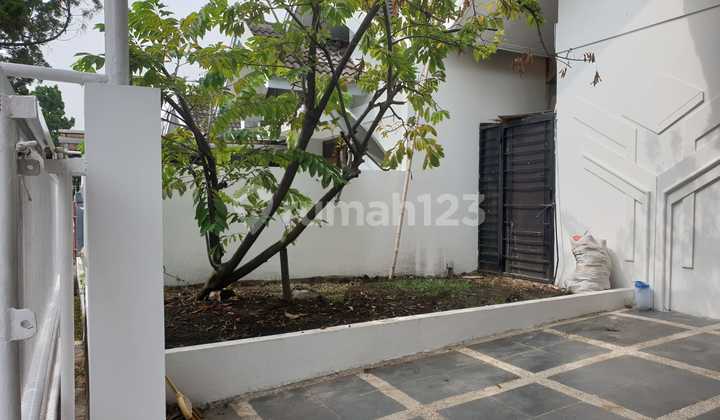 Rumah Minimalis Terawat Siap Huni di Singgasana Pradana, Bandung 5