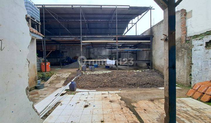 Gudang Strategis di Burujul Jalan Tengah 3
