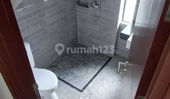 Rumah Baru Lux Strategis Akses Tol di Istana Regency 1