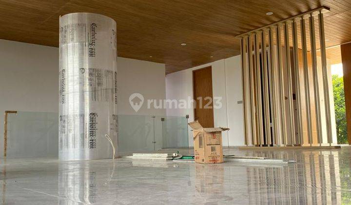 Rumah Mewah Lux Baru Kolam Renang Furnish di Setra Duta 7