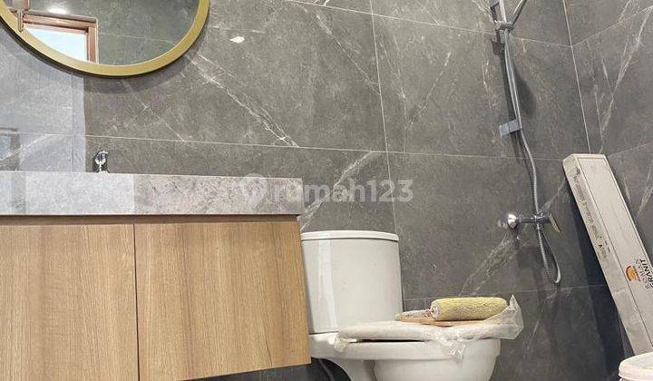 Rumah Mewah Lux Baru Kolam Renang Furnish di Setra Duta 10