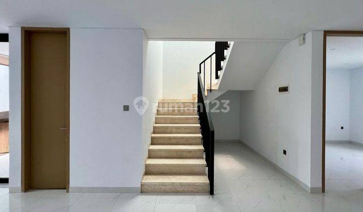 Rumah Kembar 2 Unit Kolam Renang di Setiabudi Regency 2