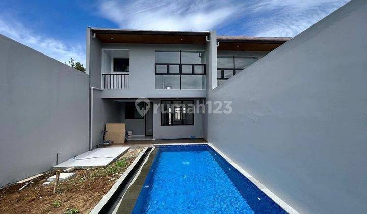 Rumah Kembar 2 Unit Kolam Renang di Setiabudi Regency 1