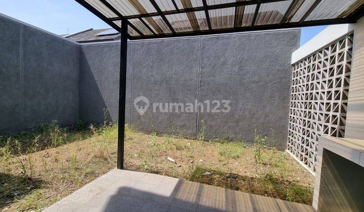 Rumah Baru Hoek Istimewa di Kota Baru Turun Harga 2