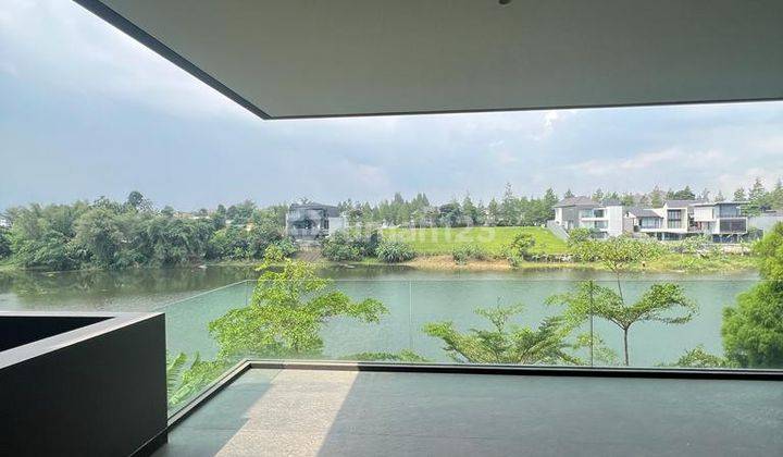 Rumah Sultan Invinity Pool View Danau di Kota Baru 1