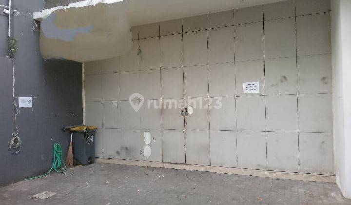 Dijual Ruko Strategis 3 Lantai View Transmart di Jalan Laswi 5
