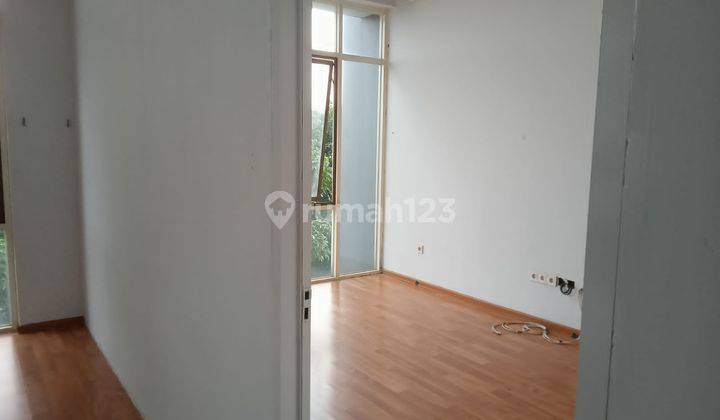 Dijual Ruko Strategis 3 Lantai View Transmart di Jalan Laswi 18