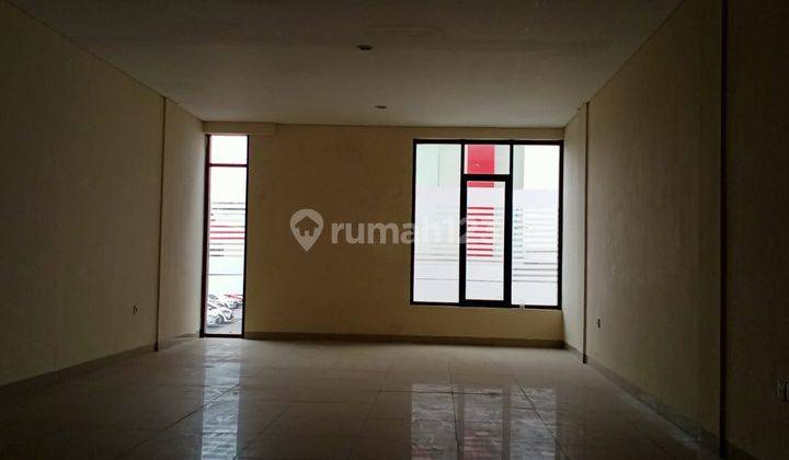 Disewakan Ruko Strategis Siap Usaha di Depan Komplek Transmart  6