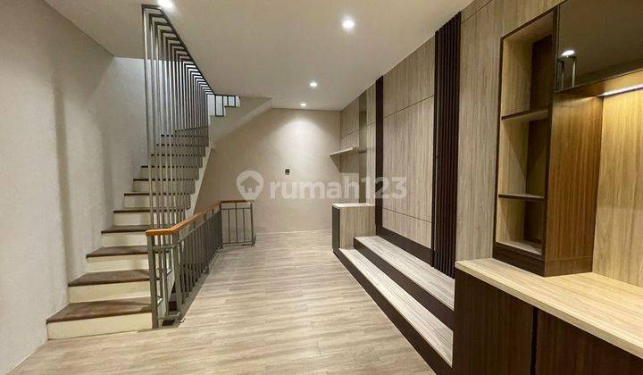 Dijual Cepat Rumah Modern Furnish di Jingganagara Kota Baru 1