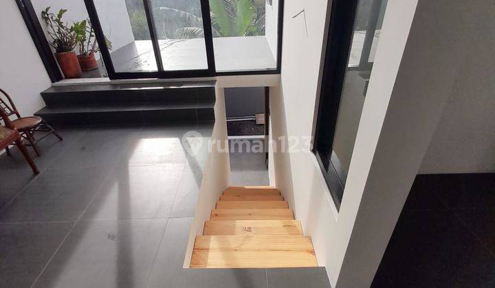 Dijual Rumah Siap Huni Modern Cantik di Cihanjuang 1