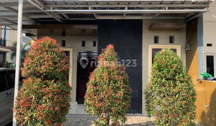 Dijual Rumah Cantik Strategis di Cluster Bumi Ciganitri Indah 1