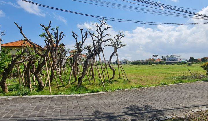 Dijual Kavling Tanah Luas View Bagus di Batu Belig Badung Bali 1